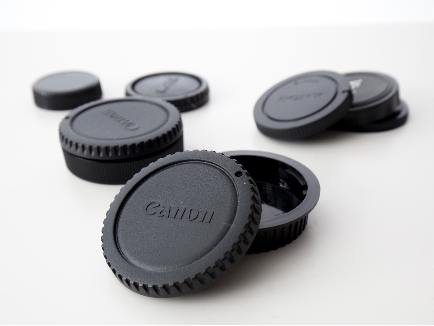 Camera body and lens body caps go hand-in-hand.